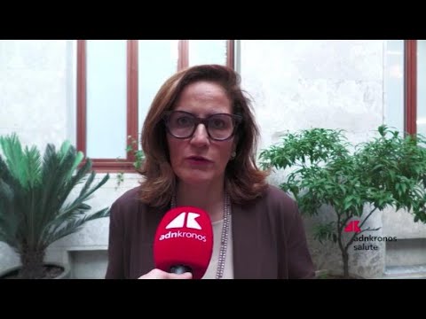 Tumori: oncologa La Verde, ‘cure adiuvanti riducono rischio recidiva cancro seno localizzato’