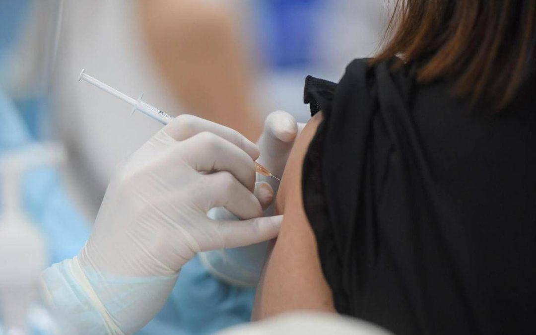 Vaccini, da antinfluenzale a anti-pertosse: ecco quelli per le donne in gravidanza