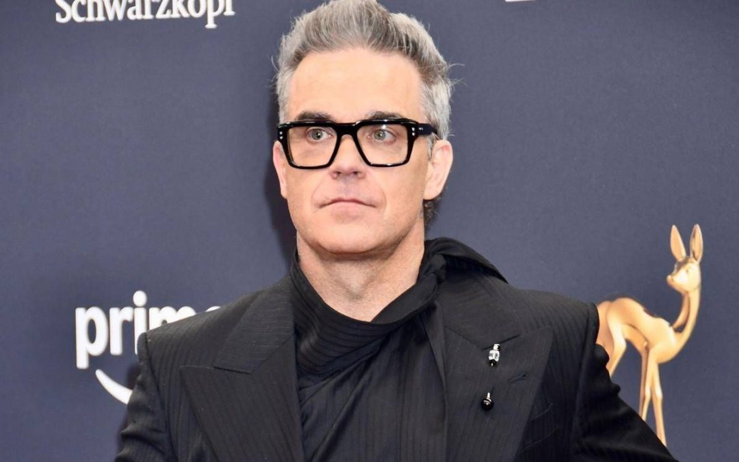 Robbie Williams e l’anti-obesità, gli esperti: “Rischio cecità? Non c’è causa-effetto”
