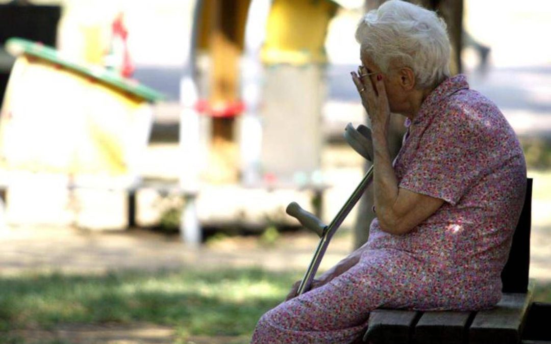 Anziani, 1 over 65 su 5 ha avuto una caduta nell’ultimo anno, nel 18% dei casi frattura