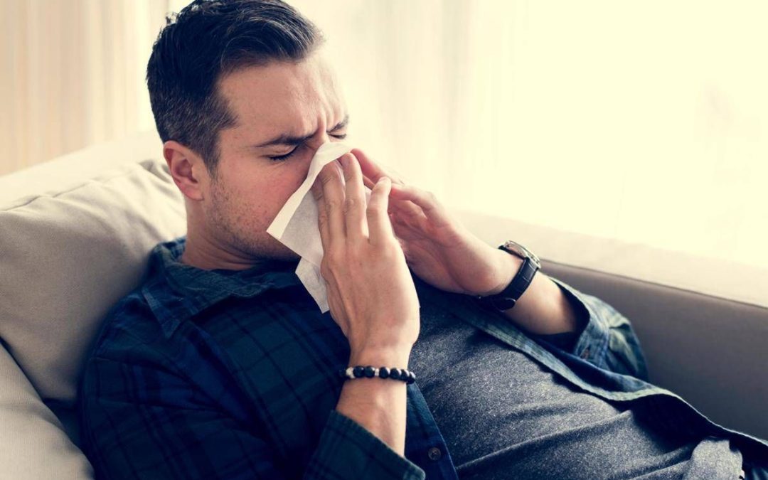 Tosse e stanchezza per oltre 20 giorni dopo l’influenza, i consigli del medico