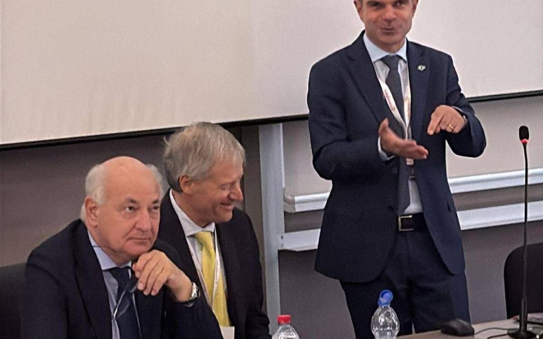 Tumori, esperti: “Il 2% dei ricoveri e 4% dei decessi da interazioni tra farmaci”